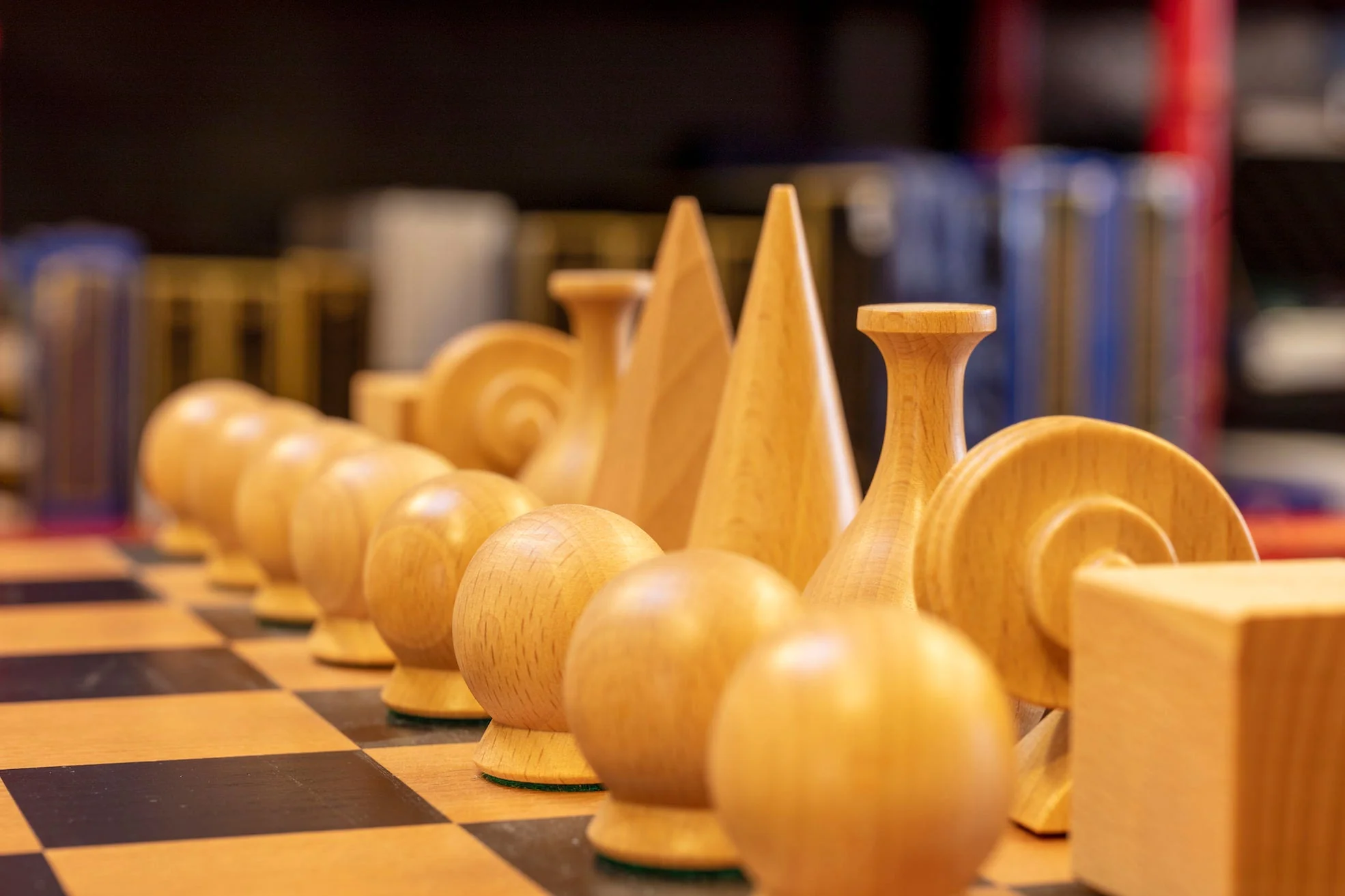 Ensemble jeu d'échecs en Hêtre et Bolivar - Man Ray - Image 4